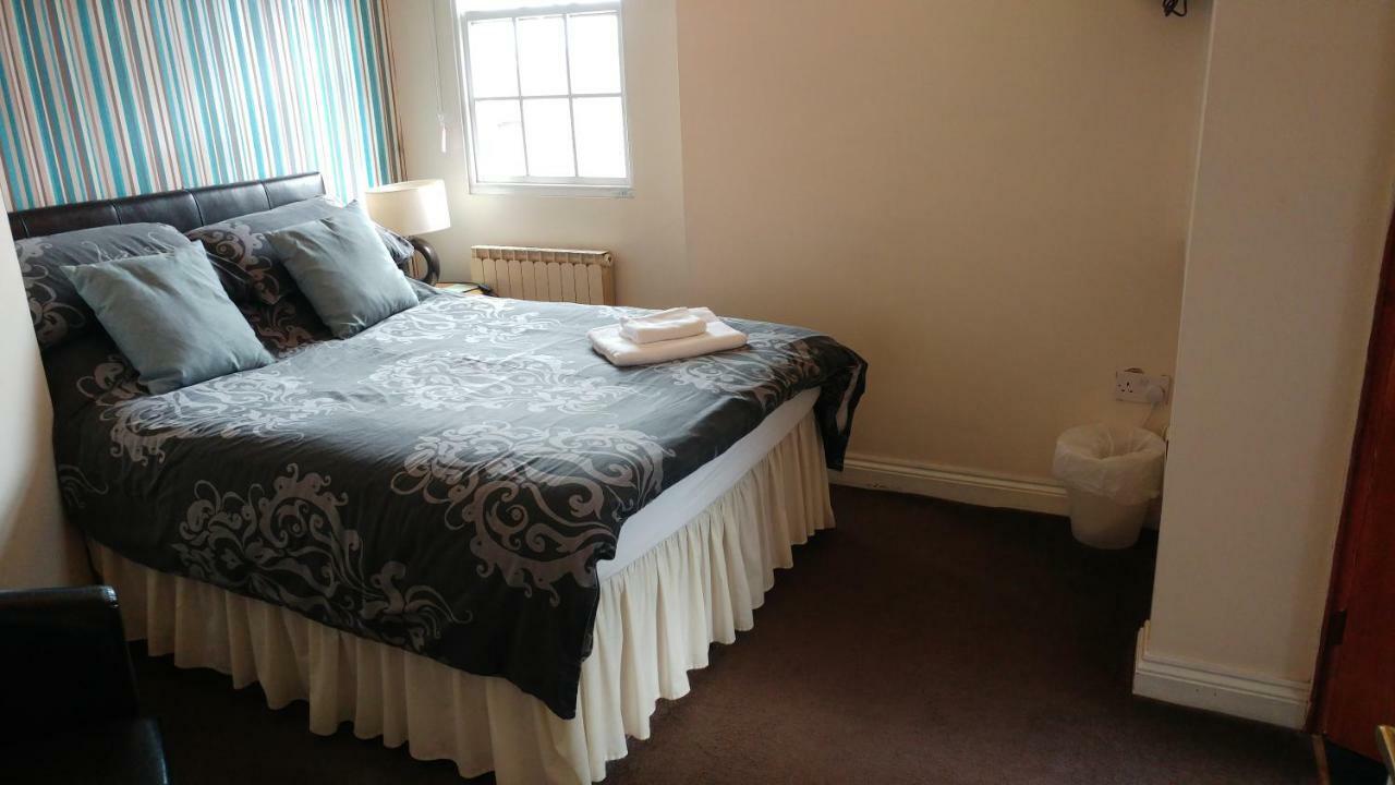 The Three Horseshoes Drayton Parslow ภายนอก รูปภาพ