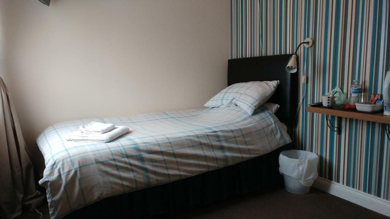 The Three Horseshoes Drayton Parslow ภายนอก รูปภาพ